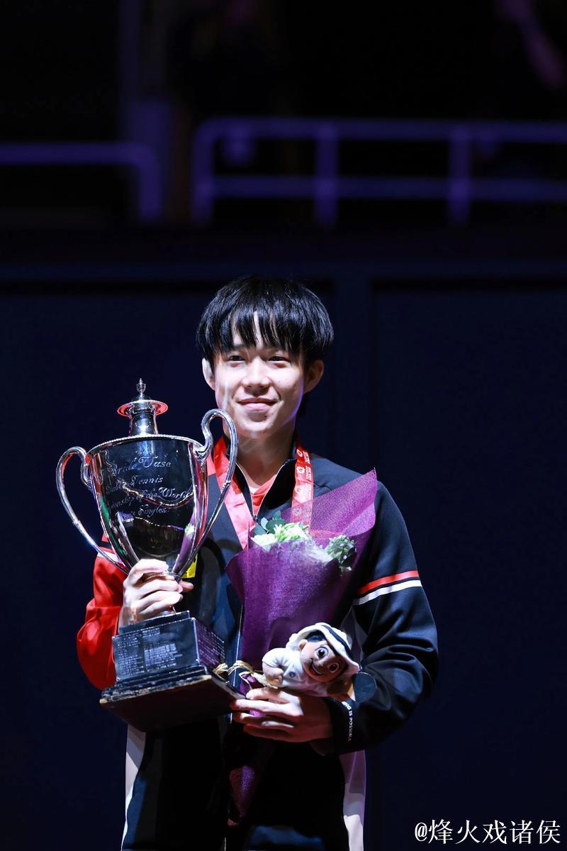 王楚钦积9925分领跑男单,孙颖莎以11600分位居女单榜首 王楚钦积9925分领跑男单,孙颖莎以11600分位居女单榜首