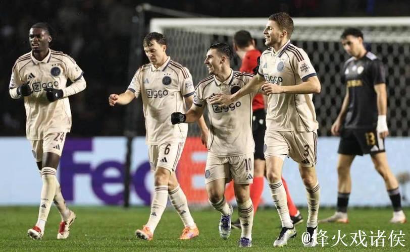 逆转4-2！四冠王止住五连败，告别欧冠垫底，征战西甲